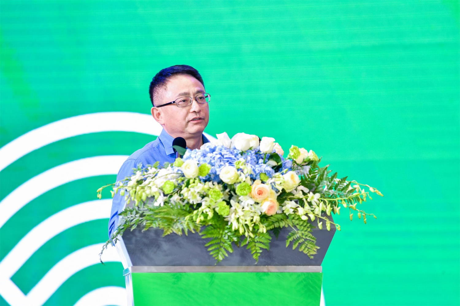 张剑作主旨演讲